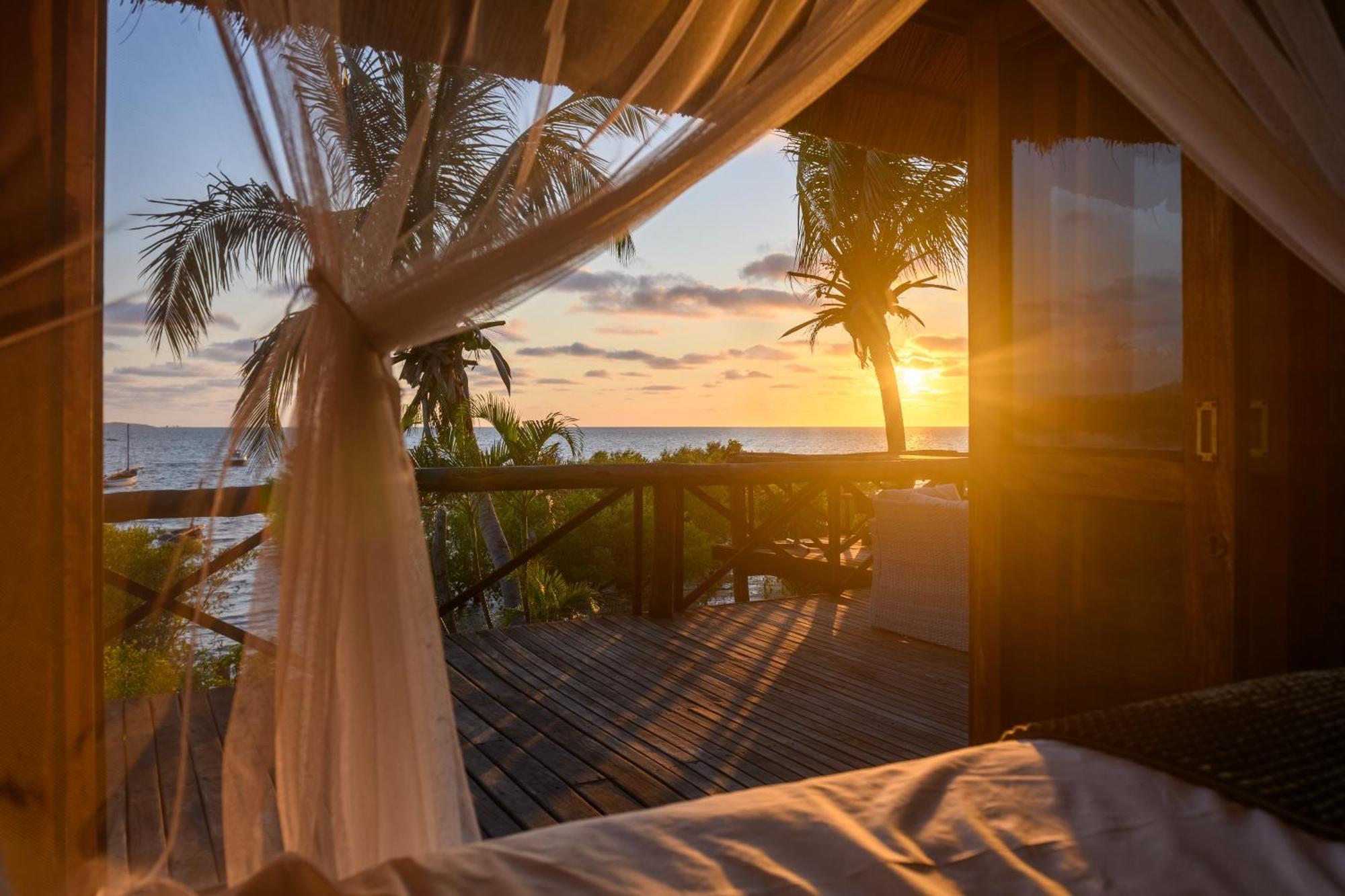 Ocean Pearl Beach Lodge Виланкулос Экстерьер фото