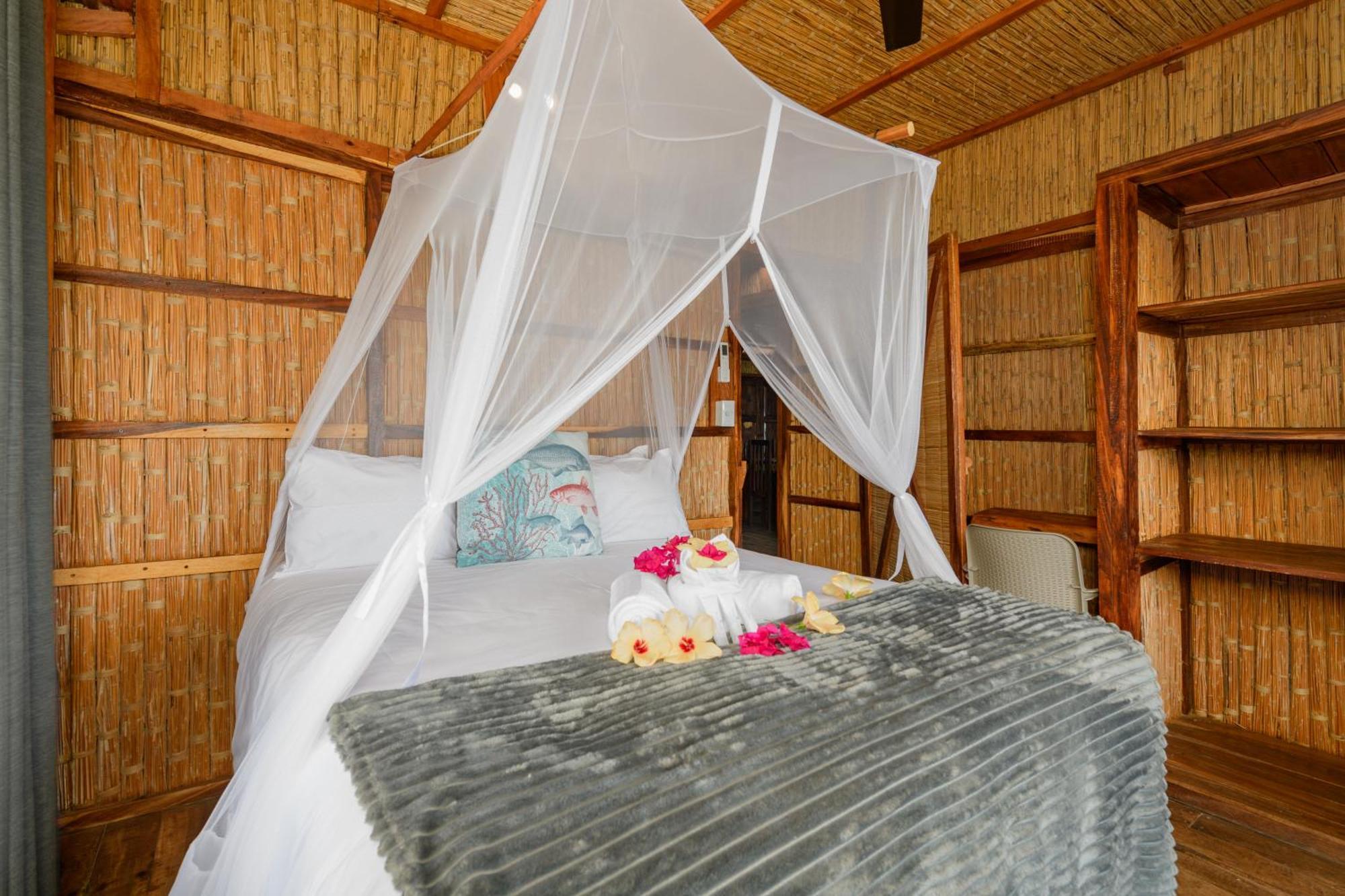 Ocean Pearl Beach Lodge Виланкулос Экстерьер фото