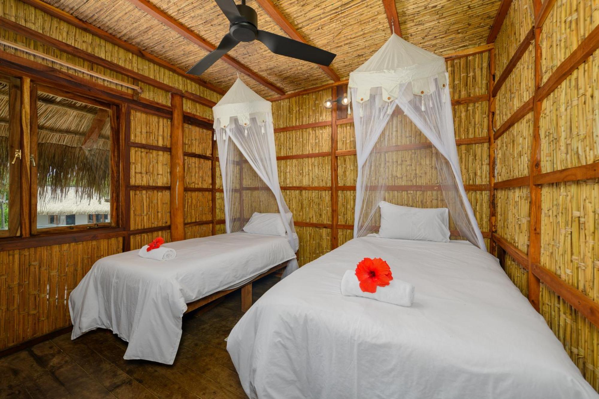 Ocean Pearl Beach Lodge Виланкулос Экстерьер фото