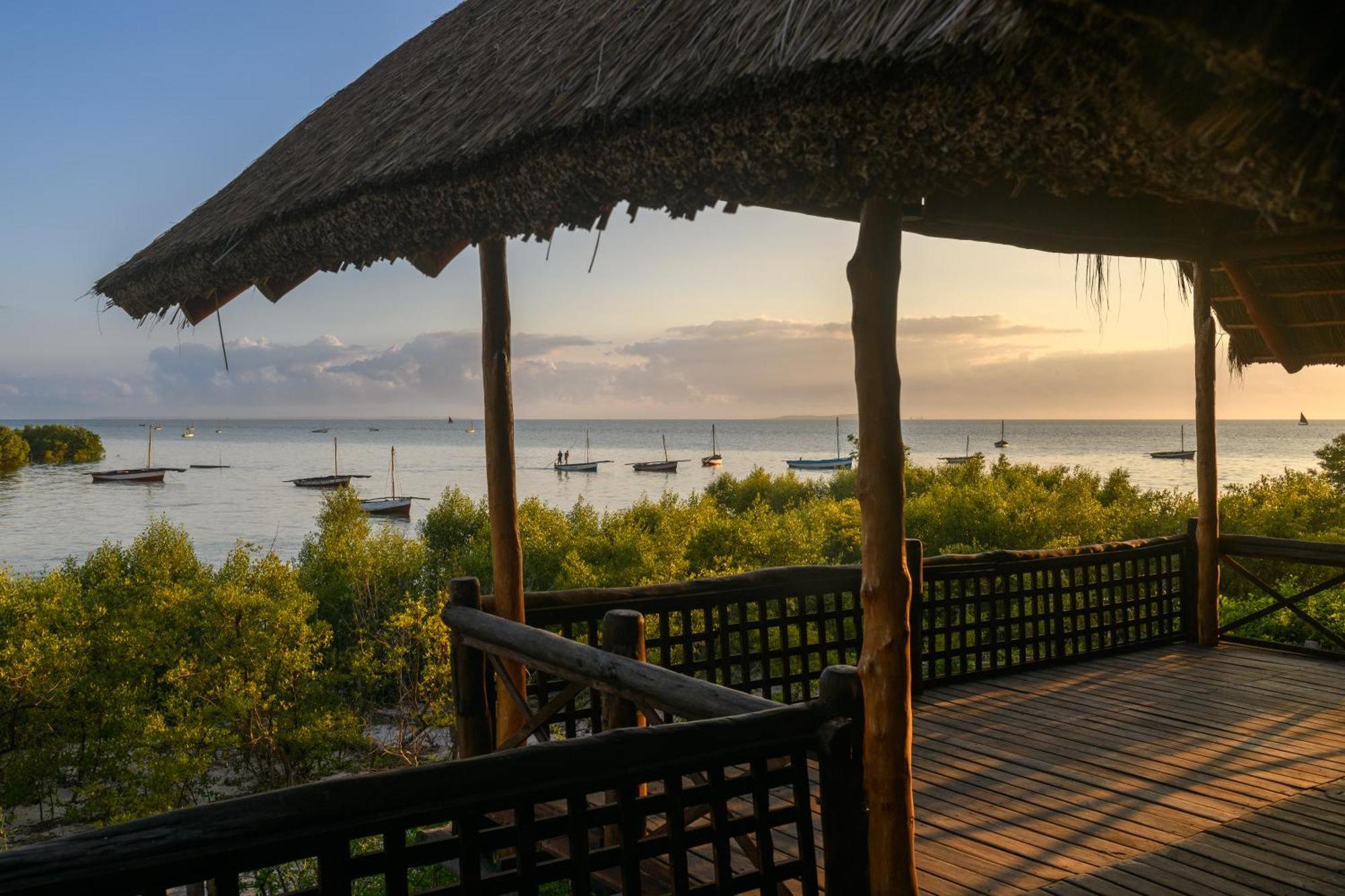 Ocean Pearl Beach Lodge Виланкулос Экстерьер фото